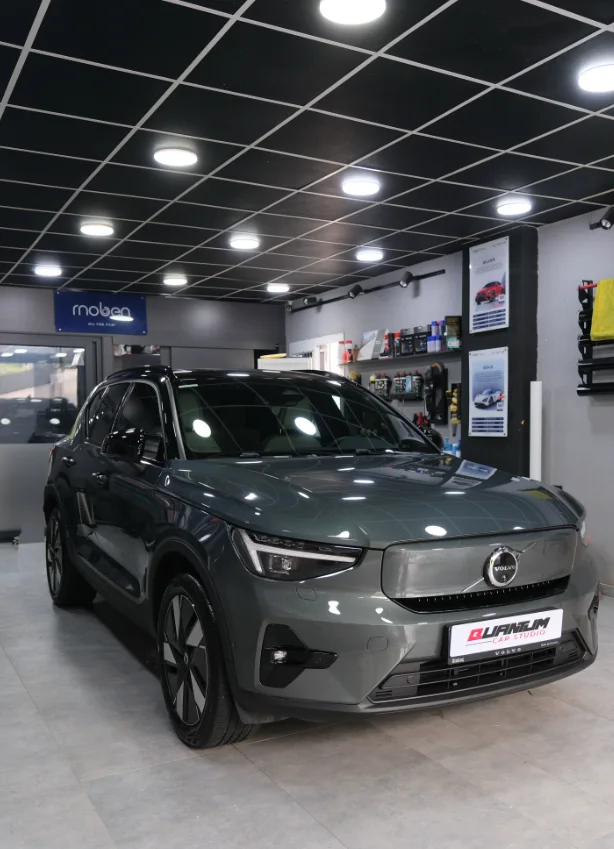 Volvo EX40 üzerine Moben Platinum 185 mikron TPU PPF uygulaması